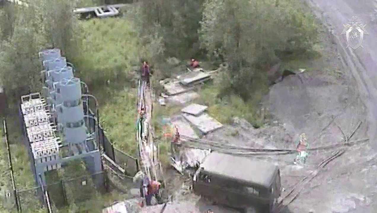 Momentul când un electrician taie un cablu de 6.000 V fără să ştie că e legat la curent