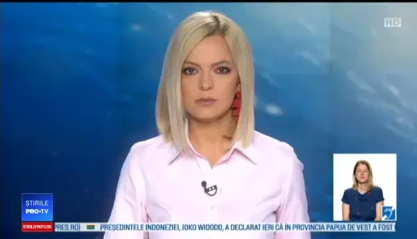 Pericol de explozie într-o parcare. O dubă cu produse inflamabile a luat foc