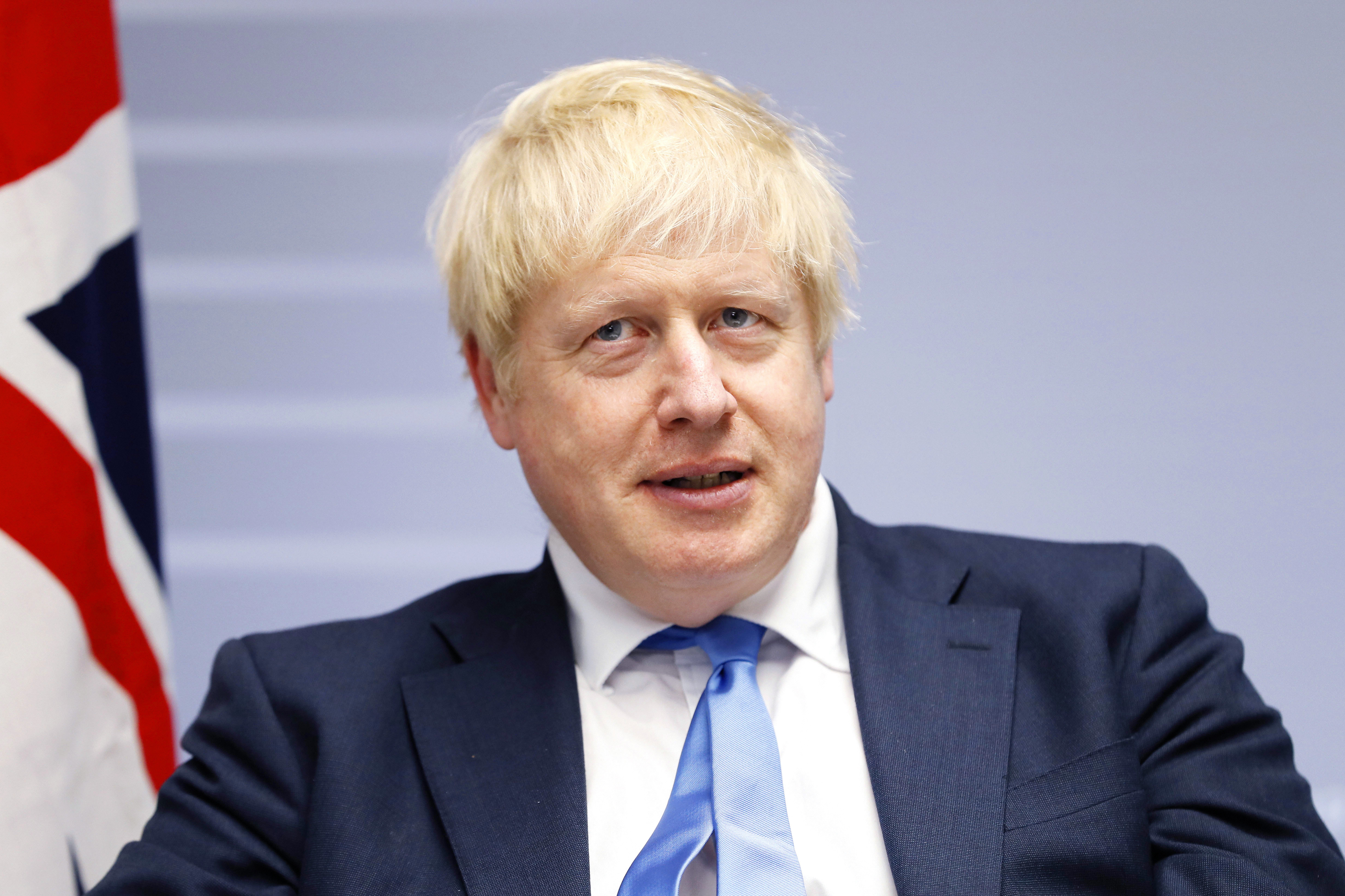 Boris Johnson i-a solicitat o convorbire telefonică lui Iohannis. De ce nu vine în România