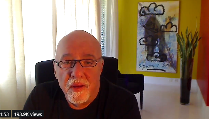 Paulo Coelho a cerut scuze Franţei şi cuplului Macron pentru "isteria" lui Bolsonaro