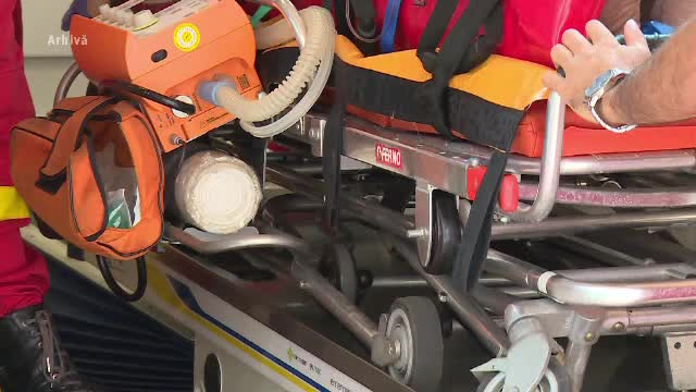 Iubitul Oanei Radu, incendiat cu coktailuri Molotov de un vecin, a murit la spital