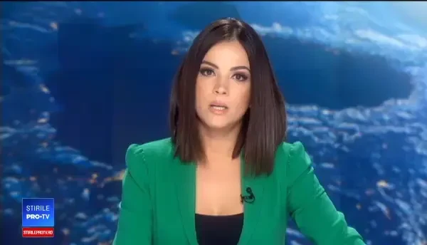 Tânăr filmat în timp ce lovește caii cu lopata, în Dâmbovița