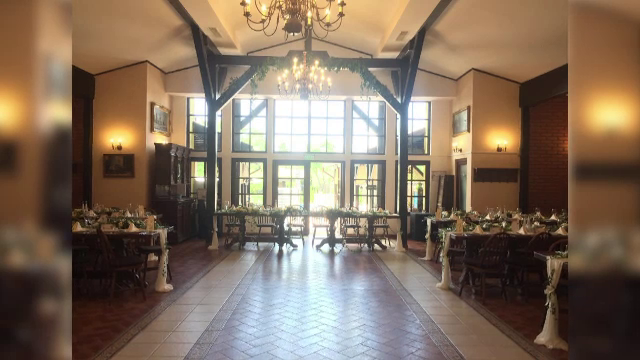 Cum s-au transformat șurele din sate în pensiuni cu poveşti incredibile. Preţul unei nopţi