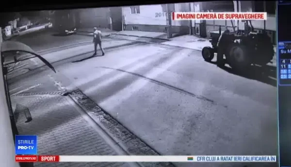 Un tractorist băut a zdrobit 2 tineri care mergeau cu motocicleta. "Am auzit o bubuitură"