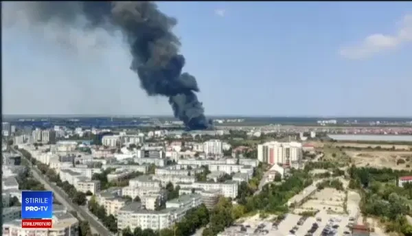 Intervenție a unității speciale CBRN la incendiul din Capitală. ”S-au topit toți pereții”