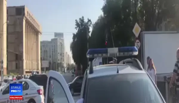 Un autobuz STB a căzut în râul Dâmbovița în urma unui accident rutier. Cine era în autovehicul