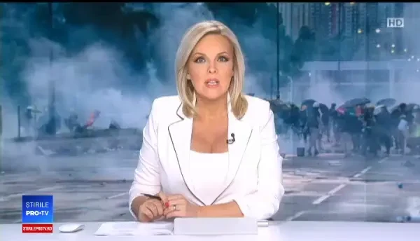 Protest violent în Hong Kong. Poliția a intervenit cu gaze și un tun de apă. VIDEO