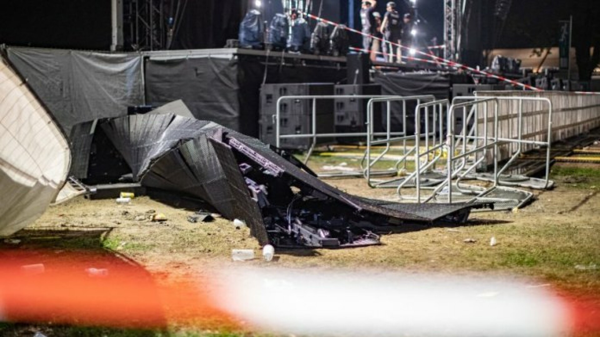 Germania: Cel puțin 28 de persoane au fost rănite în urma prăbușirii unui perete la un concert rap