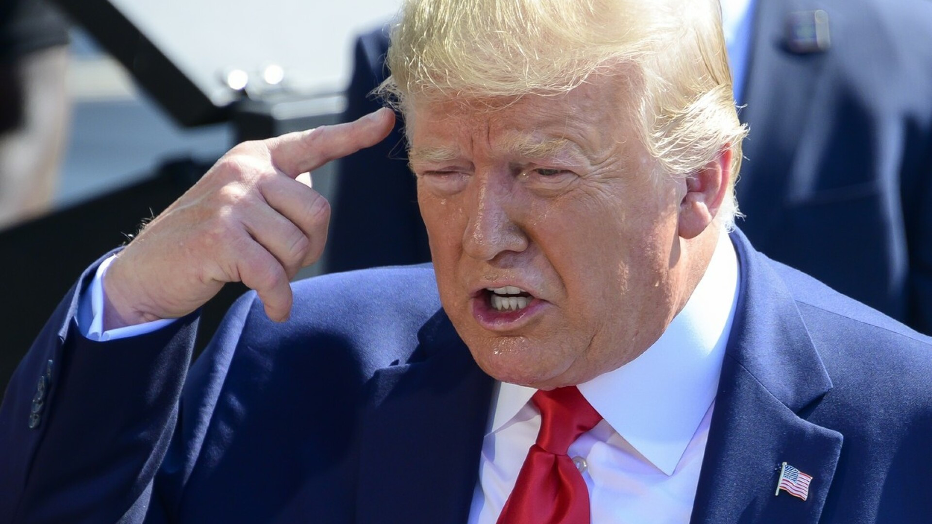 Motivul pentru care Trump îi numește "idioți" pe cei de la Rezerva Federală a SUA