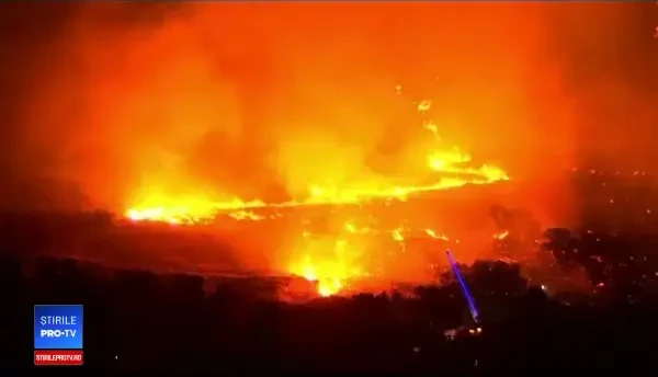 Incendii masive de vegetaţie în Utah. Flăcările au distrus zeci de hectare de teren