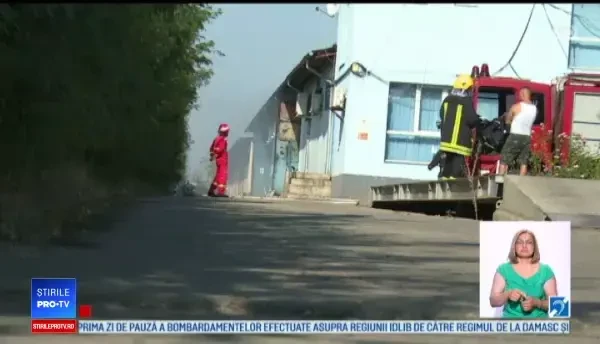 Incendiu violent la un depozit cu substanțe chimice din Dâmboviţa. Mesajul transmis de RO-ALERT