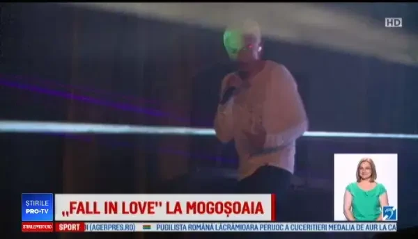 Curtea Palatului Mogoșoaia, animată de jocuri de lumini și muzică: "Foarte fain"