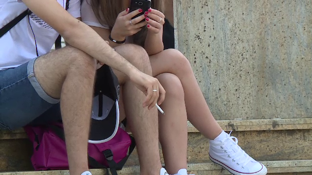 România viitorului riscă să fie o "societate bolnavă". Câţi copii fumează şi beau