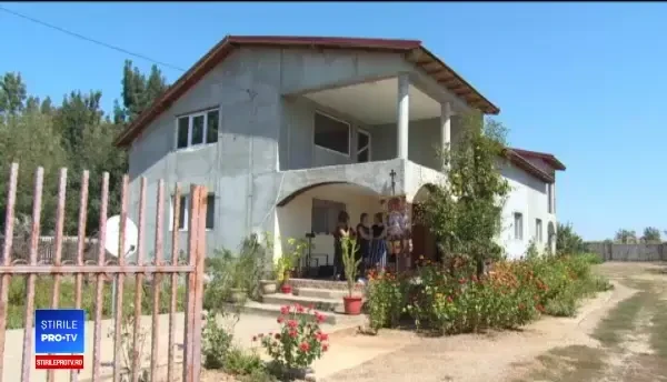 Război între 2 sate din Argeş, după ce un tânăr a fost ucis într-o bătaie cu parii din gard