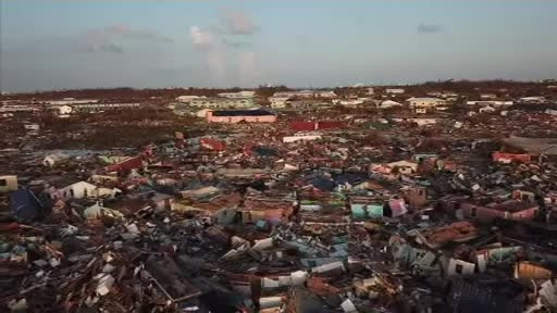 O nouă furtună tropicală amenință Bahamas, deja devastat de uraganul Dorian