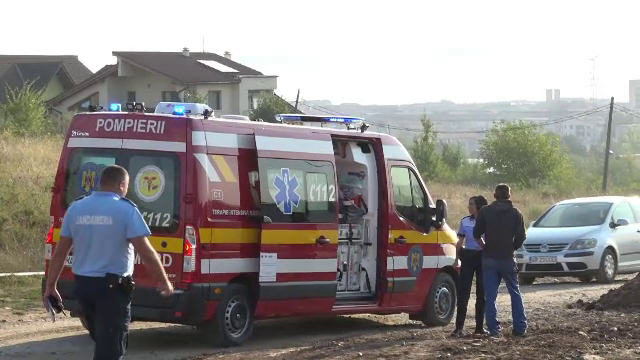 Tânăr cu arsuri grave, după ce s-a electrocutat la muncă. „Flama ne-a orbit pe toți”