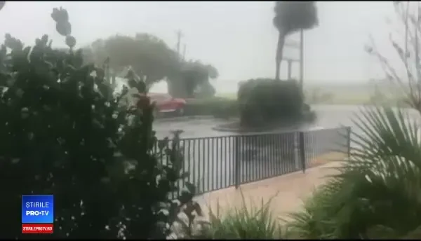 Moarte şi devastare, după trecerea uraganului Dorian. 30 de victime în Bahamas şi în SUA