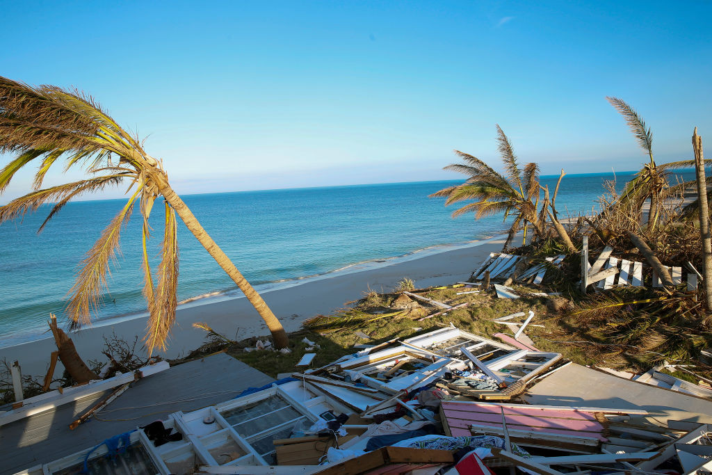 Descoperire miraculoasă sub dărâmăturile unei clădiri, la o lună după uraganul Dorian