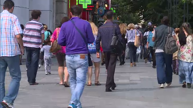 Analiză. De câți bani au nevoie românii ca să-și poată plăti toate facturile la final de lună