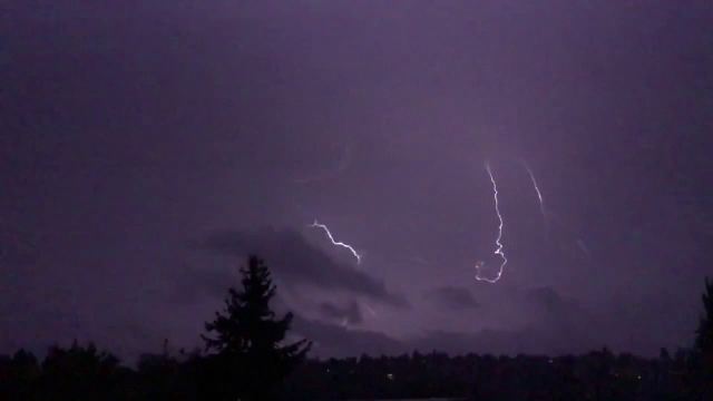 Fenomen meteo unic, în Statele Unite. Oraşul unde a fulgerat de 200 de ori în doar o oră