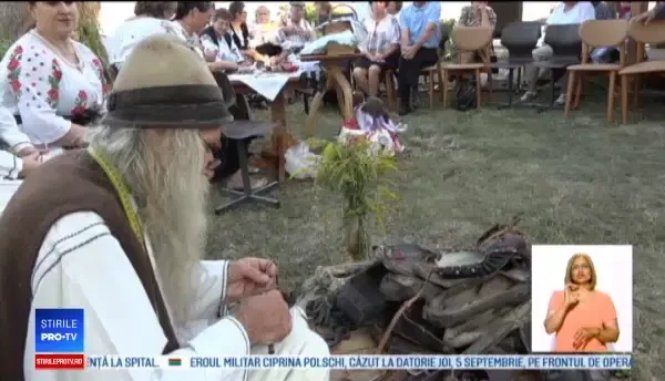 Meșterul român care le-a oferit opinci lui Macron și prințului Charles. Cât costă o pereche