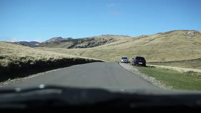 Undă verde pentru construcţii în zona înaltă a Bucegilor. „E o schimonosire a muntelui”