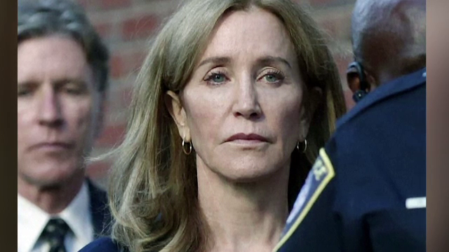Cazul copiilor bogați care au trișat pentru universități de top. Sentința primită de Felicity Huffman