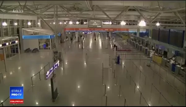 Româncă arestată pe aeroportul din Atena. Ce a descoperit poliția în bagajul ei de mână