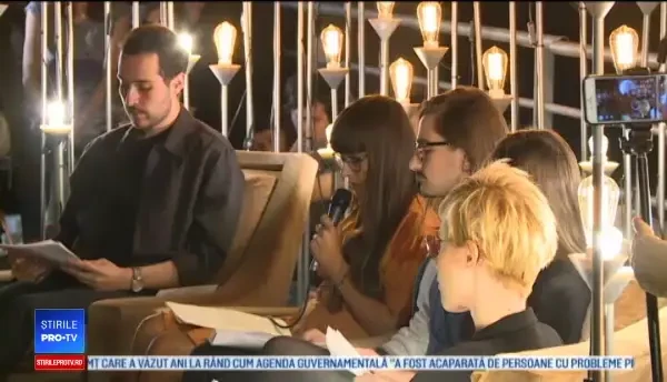 Sute de oameni, la un eveniment dedicat poeziei. „Biletele s-au dat încontinuu”