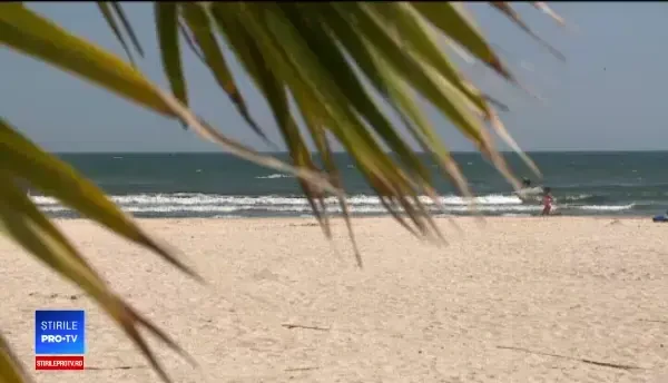 Toamnă cu temperaturi de iunie, pe litoral. Hotelurile rămase deschise sunt aproape pline