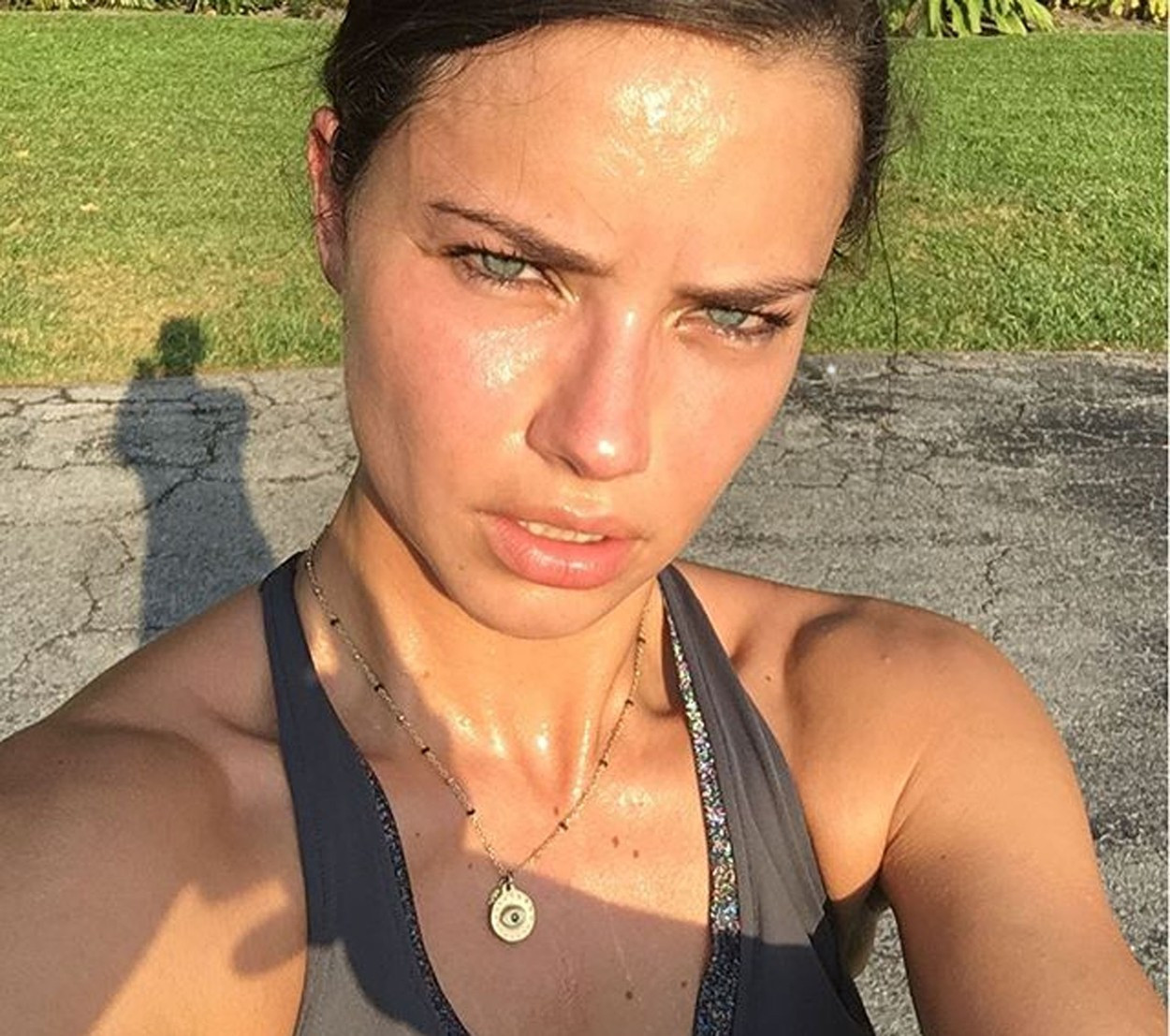 Cum arată supermodelul Adriana Lima fără machiaj, la 38 de ani. GALERIE FOTO