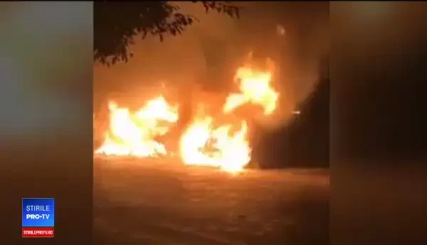 Mărturiile oamenilor Galați care și-au găsit mașinile arse. ”A fost aruncat focul”