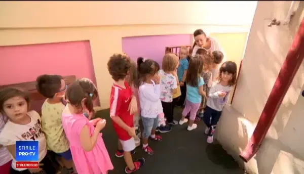 Ministerul Educației a interzis opționalele din creșe și grădinițe, plătite de părinți