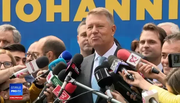 Iohannis, după depunerea candidaturii la BEC: "Am fost un fel de pompier atomic care a prevenit prăbușirea"