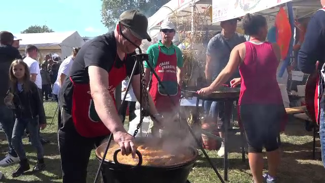 Concurs de gătit sarmale la Praid. O femeie a dezvăluit secretul preparatului ei