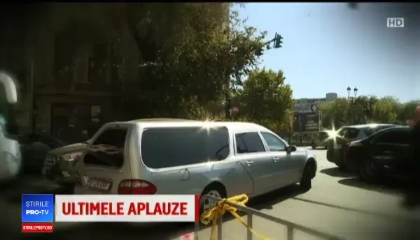 Regizorul Ducu Darie a fost înmormântat cu onoruri militare la cimitirul Bellu