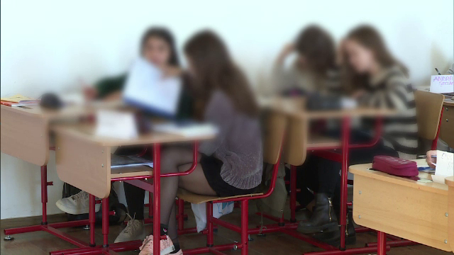 Noi schimbări anunțate pentru elevii de clasa VIII și de liceu, începând de anul viitor