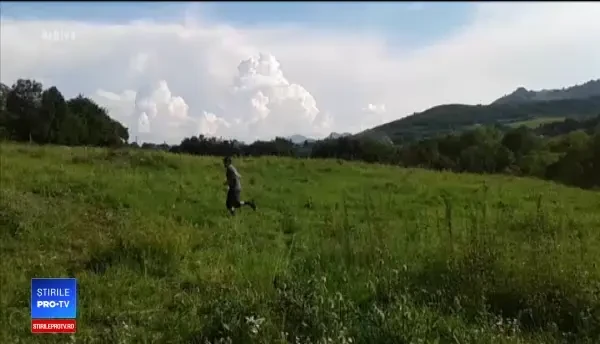 Importanța unui ghid turistic într-o drumeție pe munte. Avertismentul salvamontiștilor