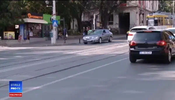 Criza locurilor de parcare: 5 șoferi se bat pe un loc în București. Ce soluție a găsit Clujul