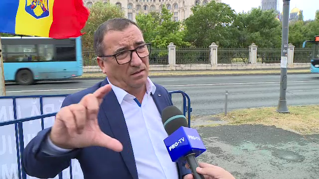 Deputatul PSD Stănescu explică de ce rudele sale au funcții &icirc;n județ: Suntem un neam mare