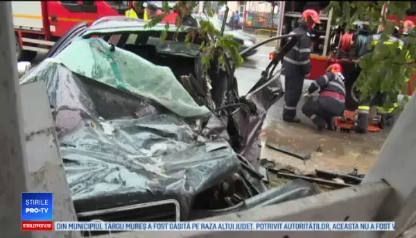 A condus fără permis și a ajuns la spital. Ce a făcut un șofer care a văzut accidentul