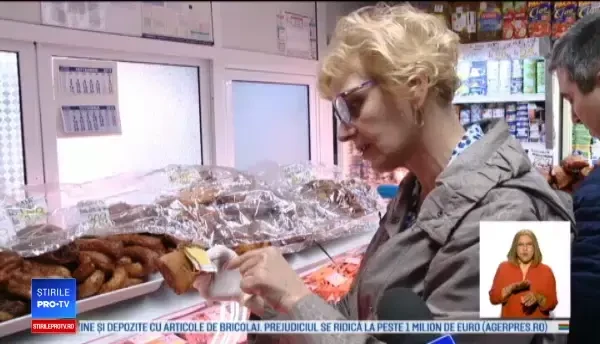 Carne ținută la temperaturi mari și ouă puse în soare, pe tarabe. Explicația comercianților