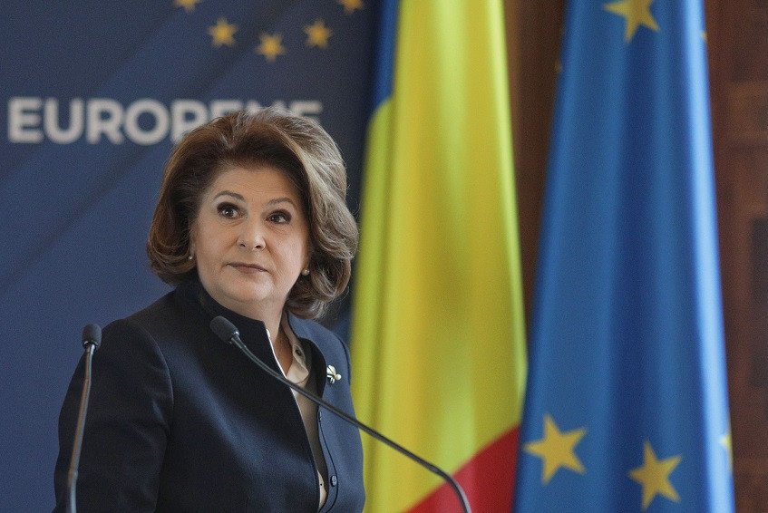 Ce urmează după respingerea Rovanei Plumb. Procedura este fără precedent în istoria UE