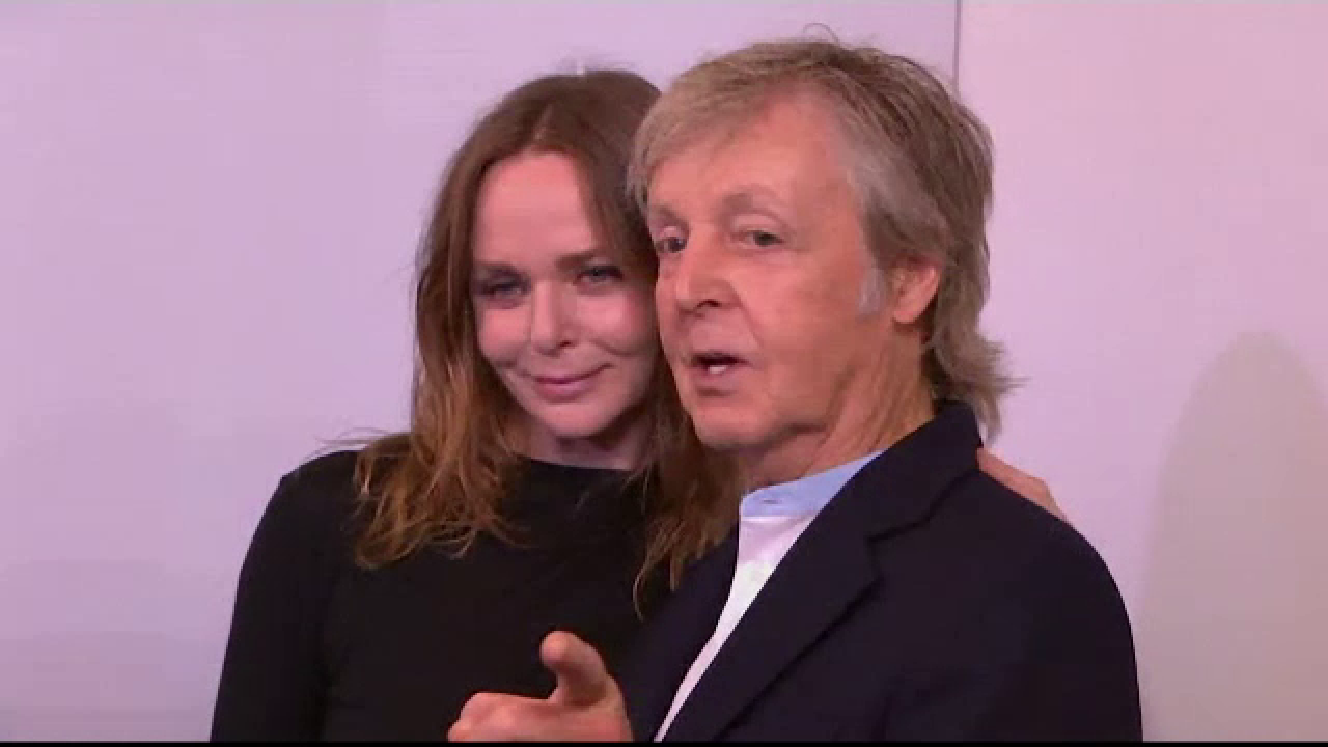 Stella McCartney a dat startul prezentărilor de modă. Ultima colecție, ieșită din tipare