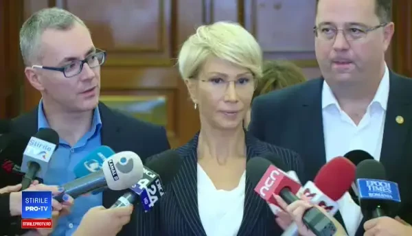 Stelian Ion: Că pun moţiunea sâmbătă, duminică, la 3,00 dimineaţa, parlamentarii USR vor veni la Parlament