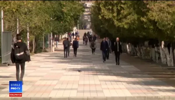 300.000 de români și-au trimis CV-urile în străinătate în 2019. Planul companiilor să-i țină în țară