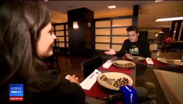 Opt vloggeri români, nominalizați la E! People's Choice Awards. Lista norocoșilor