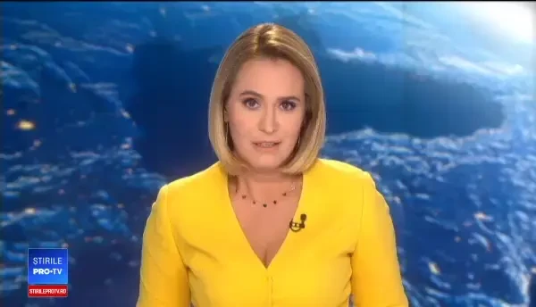 Descoperirea făcută de o femeie sub capota mașinii. Și-a dat seama când era deja în mers