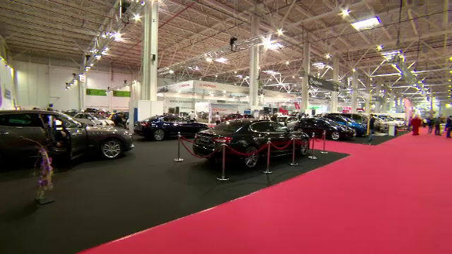 Cele mai noi modele de mașini ”verzi”, la Salonul Auto de la București. Cât costă