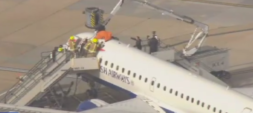 Un bărbat s-a urcat pe o aeronava British Airways în Londra. Explicația pentru gestul său